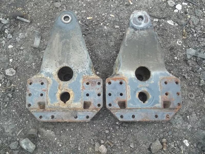 кронштейн полурессоры. кронштейн полурессоры. кронштейн полурессоры скания 113. кронштейн задний кузова т 16 скания фото. Bpw 0314522390 кронштейн.