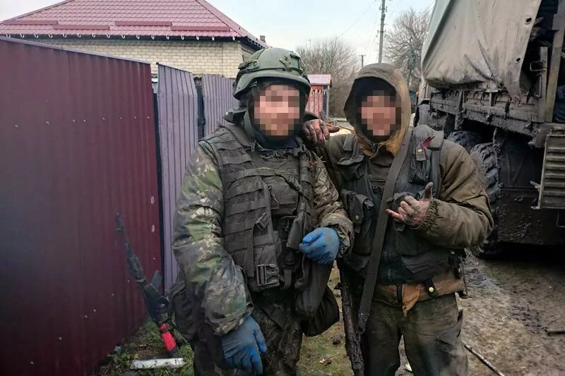 Как попасть добровольцем по контракту. День добровольца. монахи добровольцы в сво. записаться добровольцем на сво мурманск.