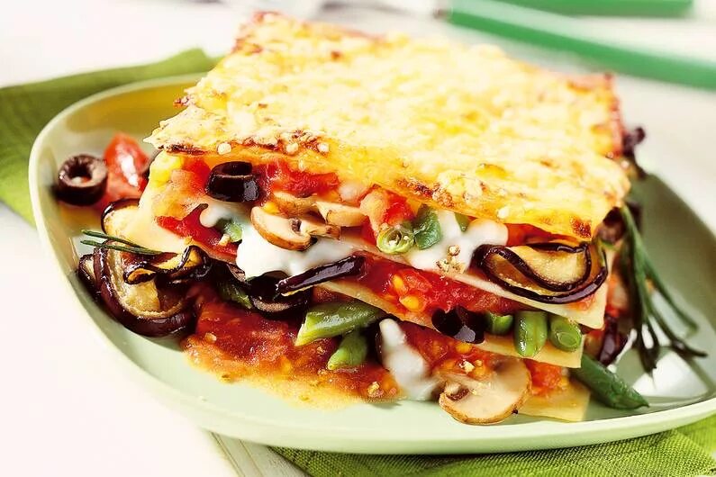 лазанья с креветками. лазанья с семгой. лазанья из креветок. рыбная лазанья. лазанья с лососем и креветками.