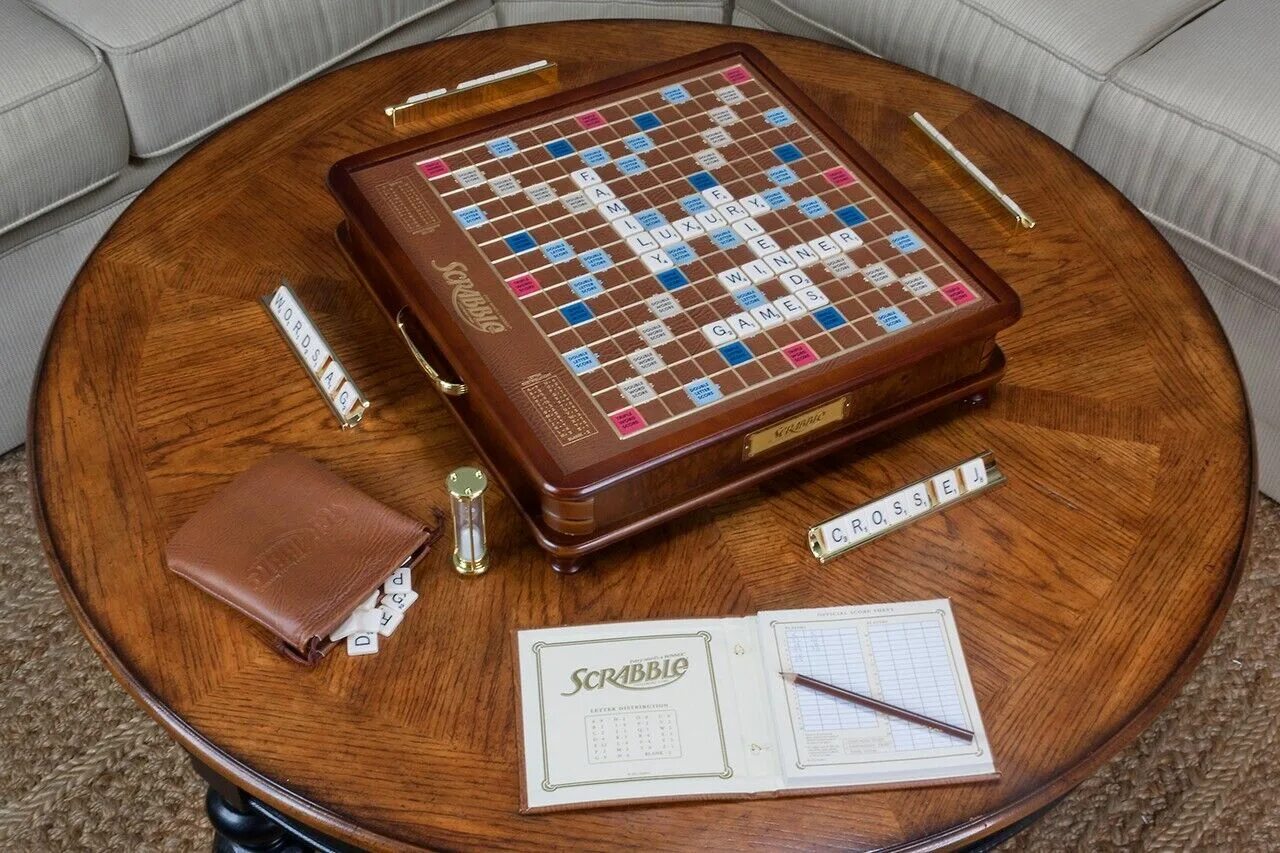 Rotating Board Скрабл. Scrabble настольная игра. Scrabble игровая доска. Scrabble игровая доска дорожный.