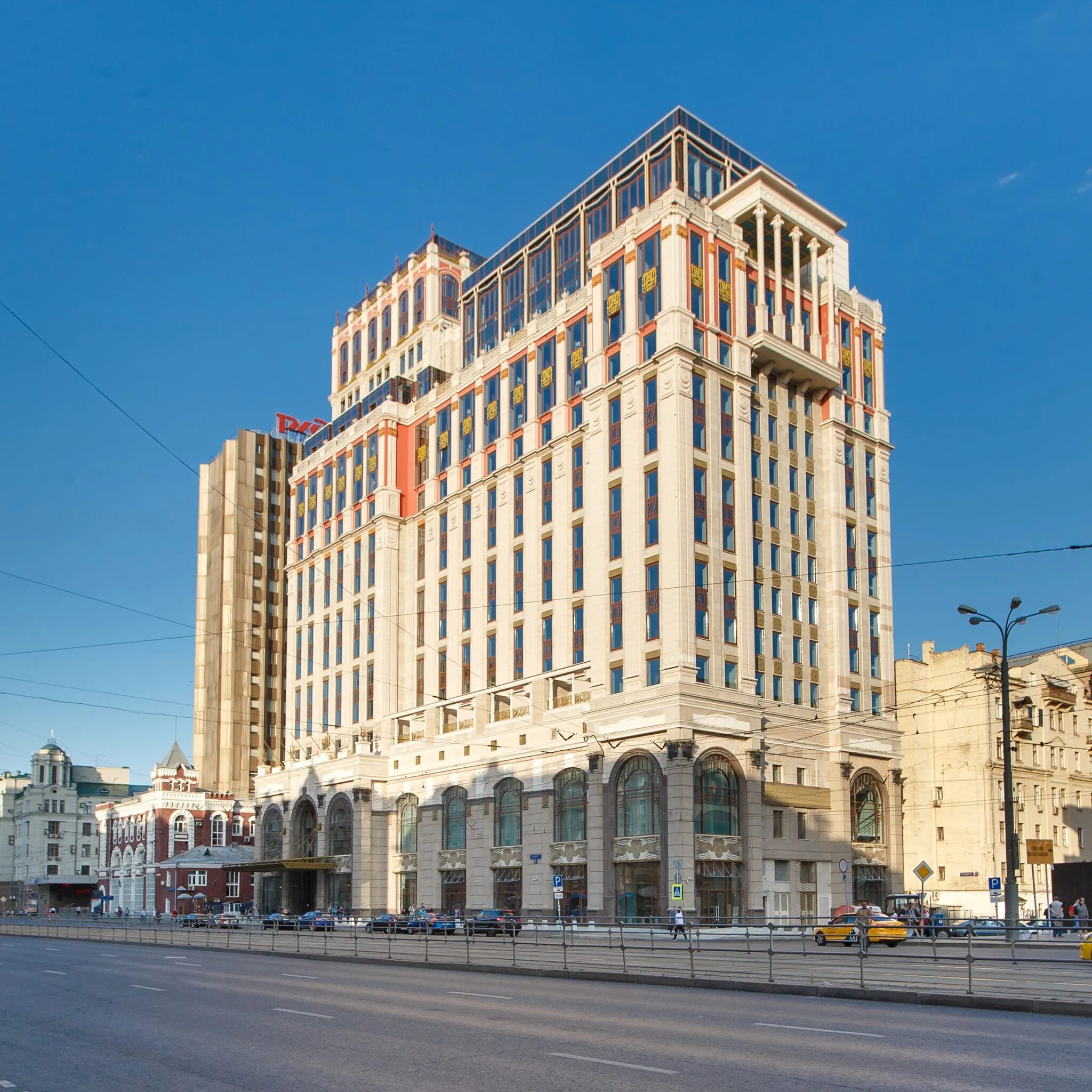Места плаза. Бц w plaza 2. 9 а. Jalə plaza. Гостиница марриотт москва краснопрудная 12.