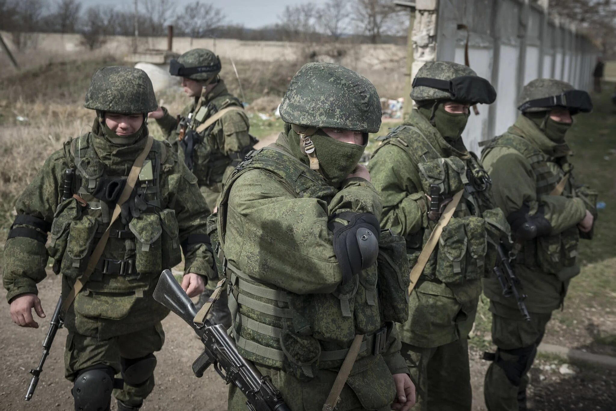 Военные канал видео. Солдаты России. Российский солдат. Российские войска. Солдат Российской армии.