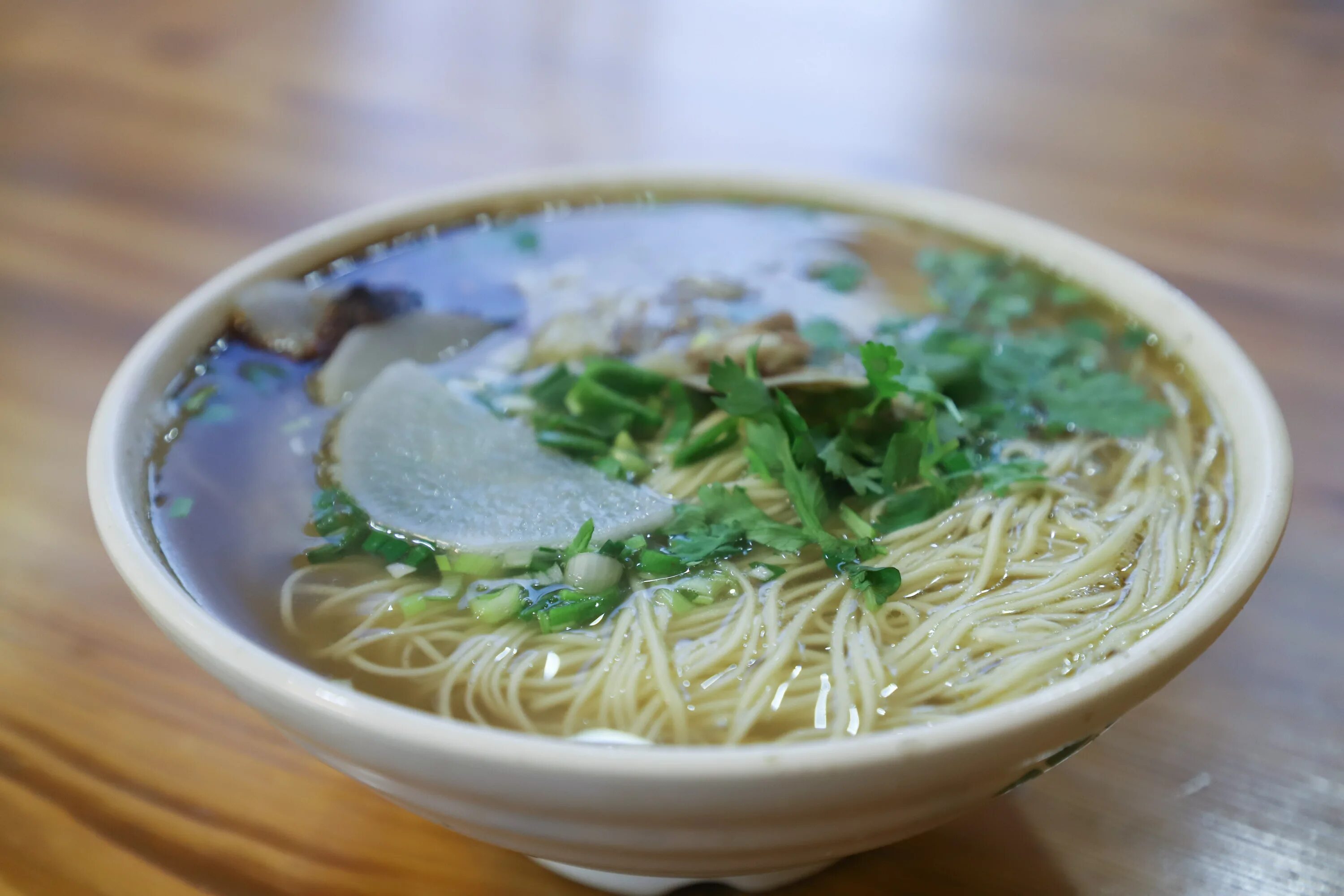 Janchi Guksu. Куриный с капеллини суп. Суп-лапша с курицей. Нарын суп. Лапша без бульона