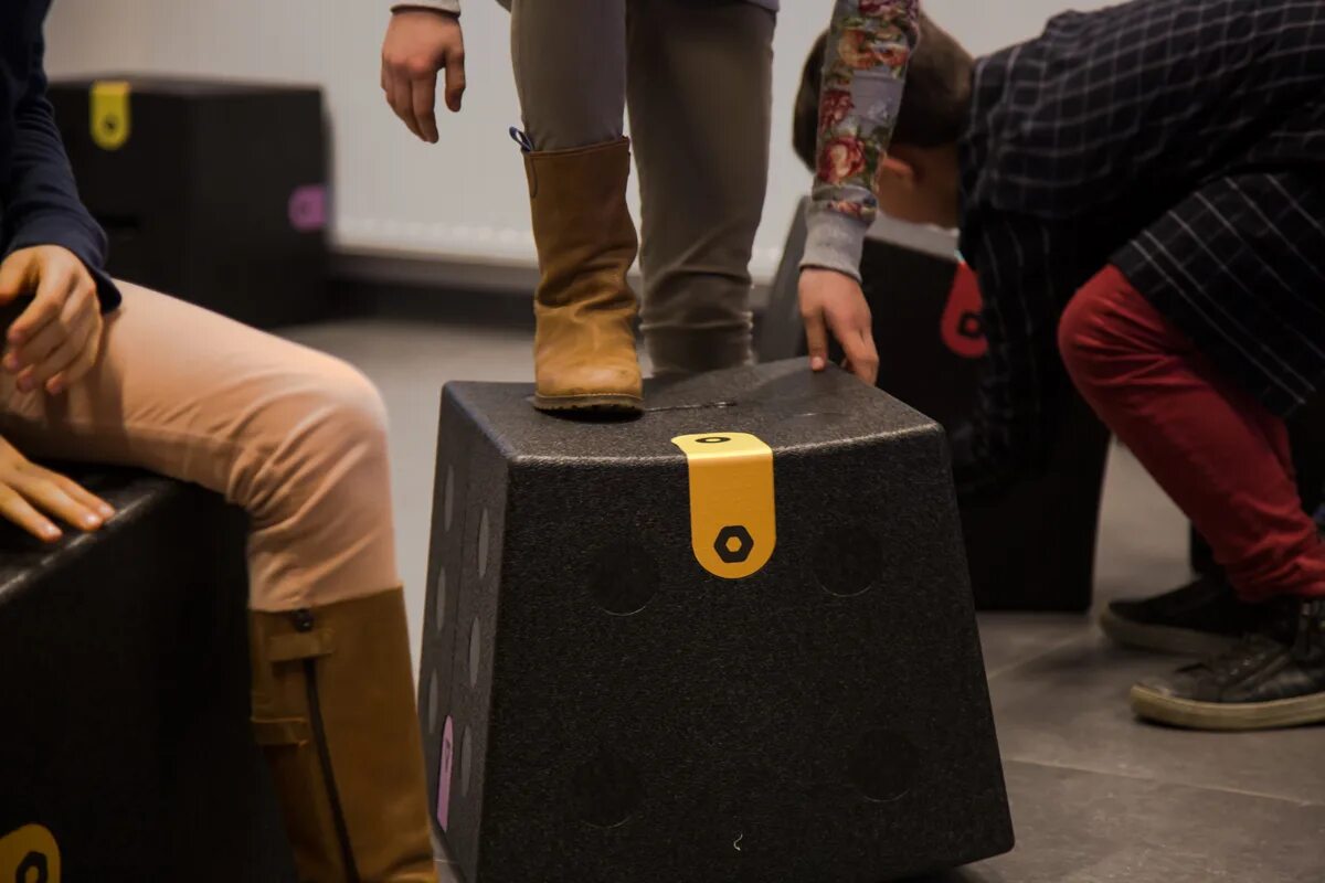 Интерактивные кубы imo-learn комплект 4 штуки. Интерактивные кубы imo-learn (комплект из 4-х кубов). Интерактивный куб в доу. Интерактивные кубы imo-learn комплект 4 штуки. Интерактивные кубы imo-learn.