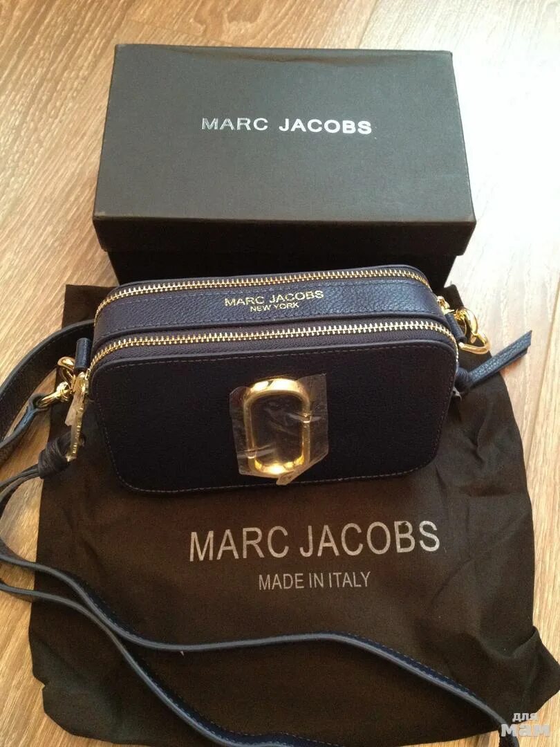 Купить оригинал jacobs. Пыльник сумки Marc Jacobs. Сумка Marc Jacobs 2023. Упаковка сумочки Mark Jakobs.