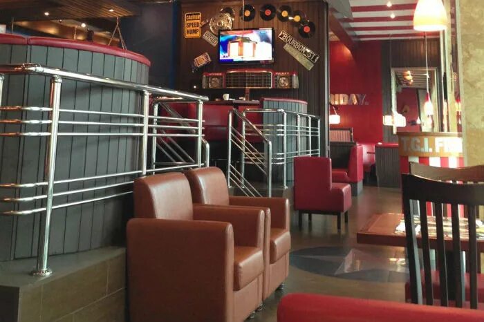 Биродром пр дежнева 13. Ресторан биродром мичуринский проспект. tgi fridays москва проспект вернадского. tgi fridays москва рестораны. кафе fridays москва.