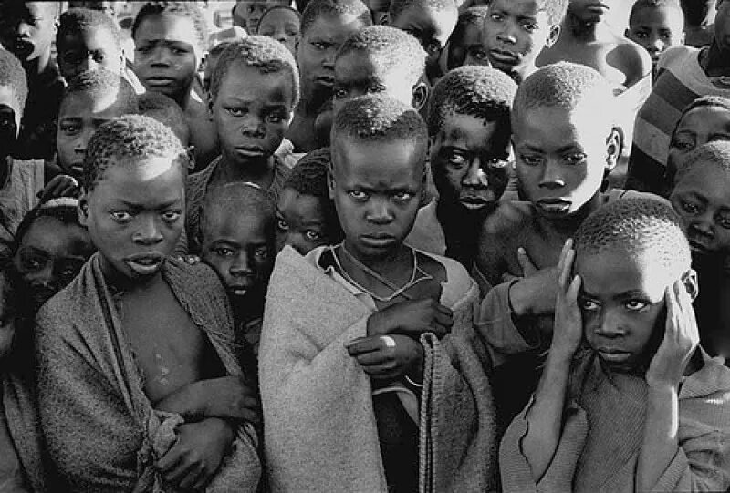 Голод и нищета. Голодающие дети Африки третий мир. Голодающие дети Африки фото. Голодные дети Африки Африки. Африканские дети Голодные.