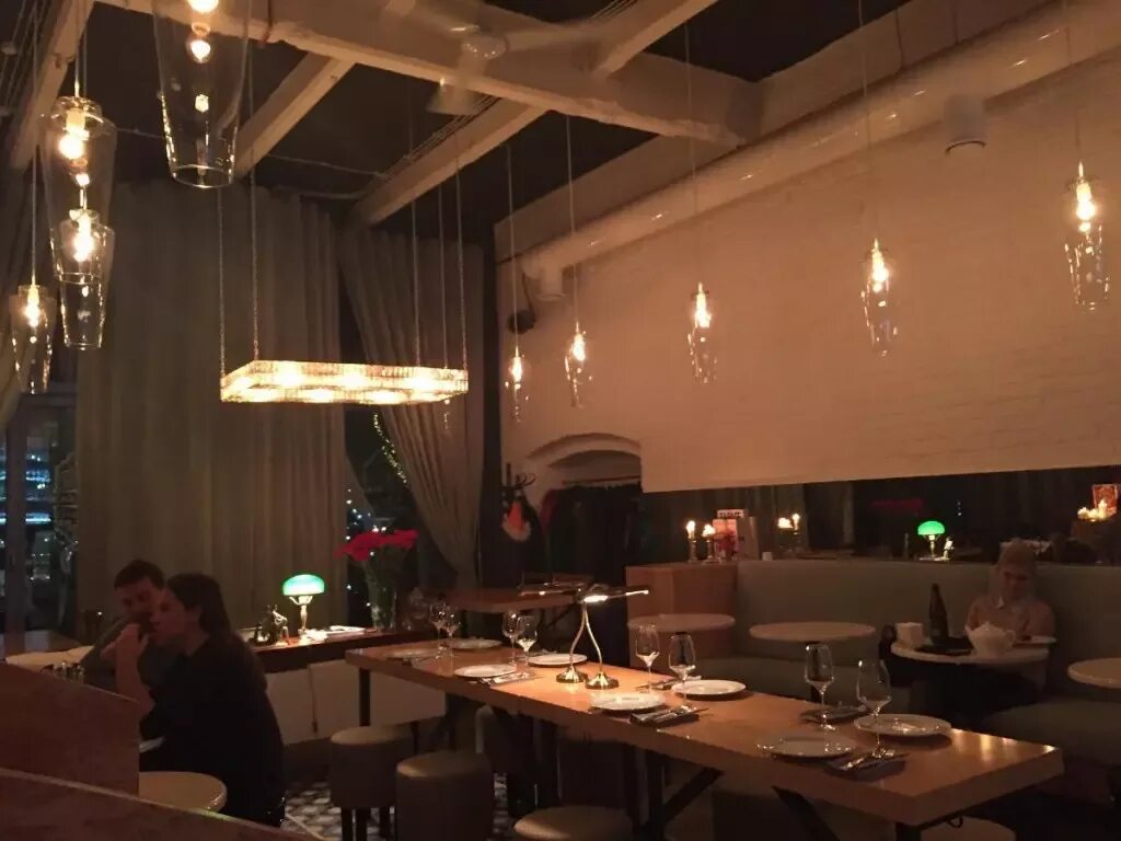 Buro canteen рочдельская. Canteen трехгорная мануфактура. Москва кафе рибни мануфактура персонал. Canteen ресторан москва. Canteen ресторан москва.