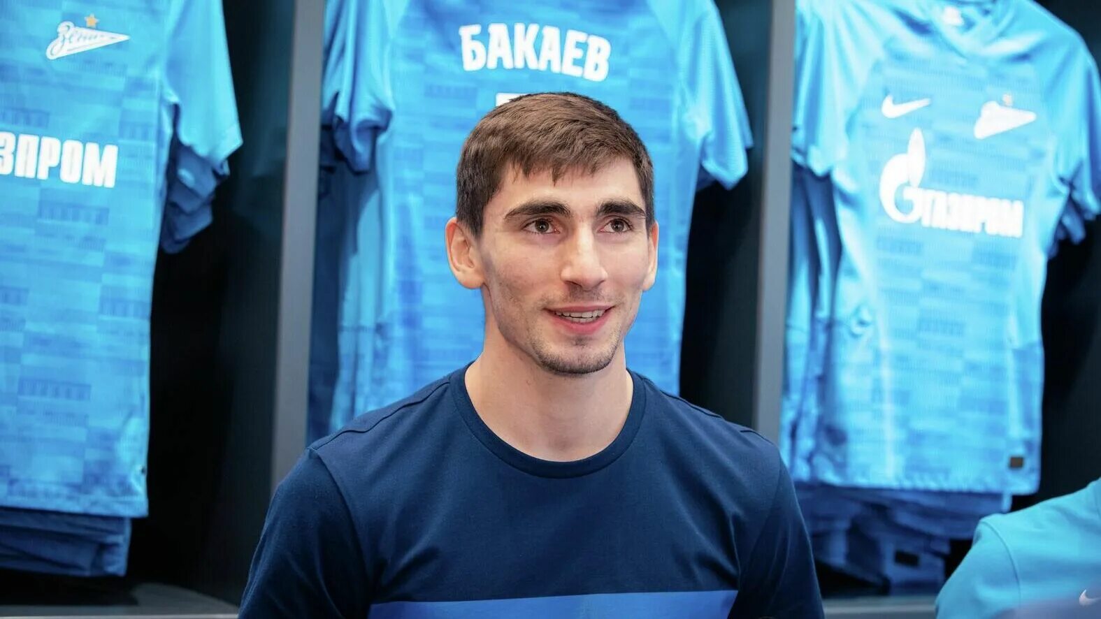 Бакаев ю ю. Бакаев футболист зенит. зелимхан бакаев зенит. зелимхан в зените. бакаев зенит 2025.