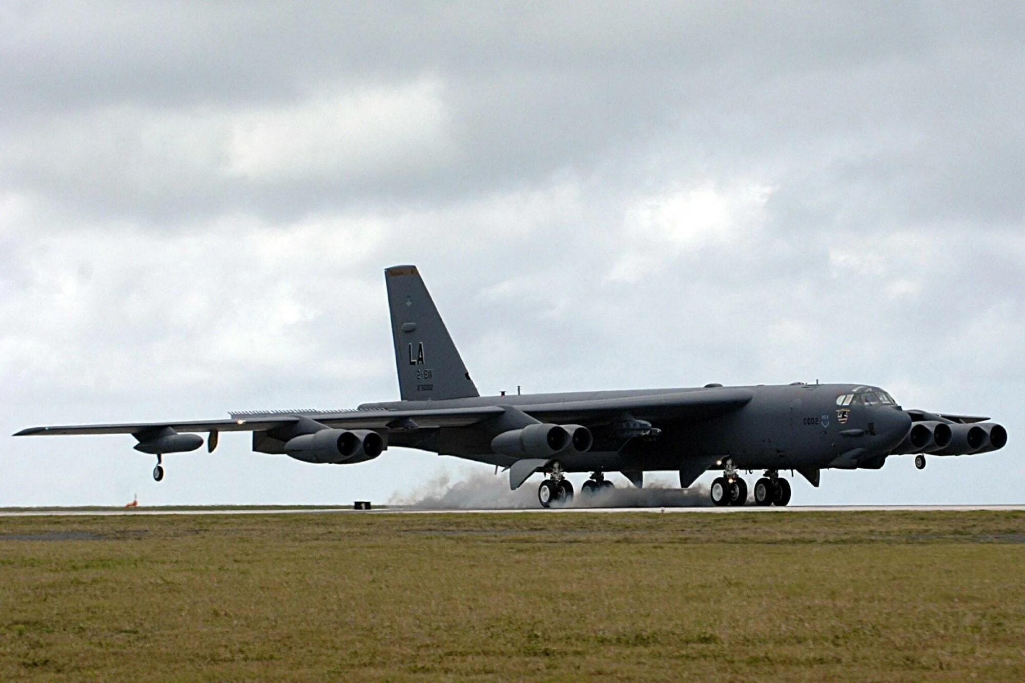 B 52 бомбардировщик. B-52h Stratofortress ВВС США. Боинг б-52 Стратофортресс. Стратегических бомбардировщиков США B-52,. Г к б 52