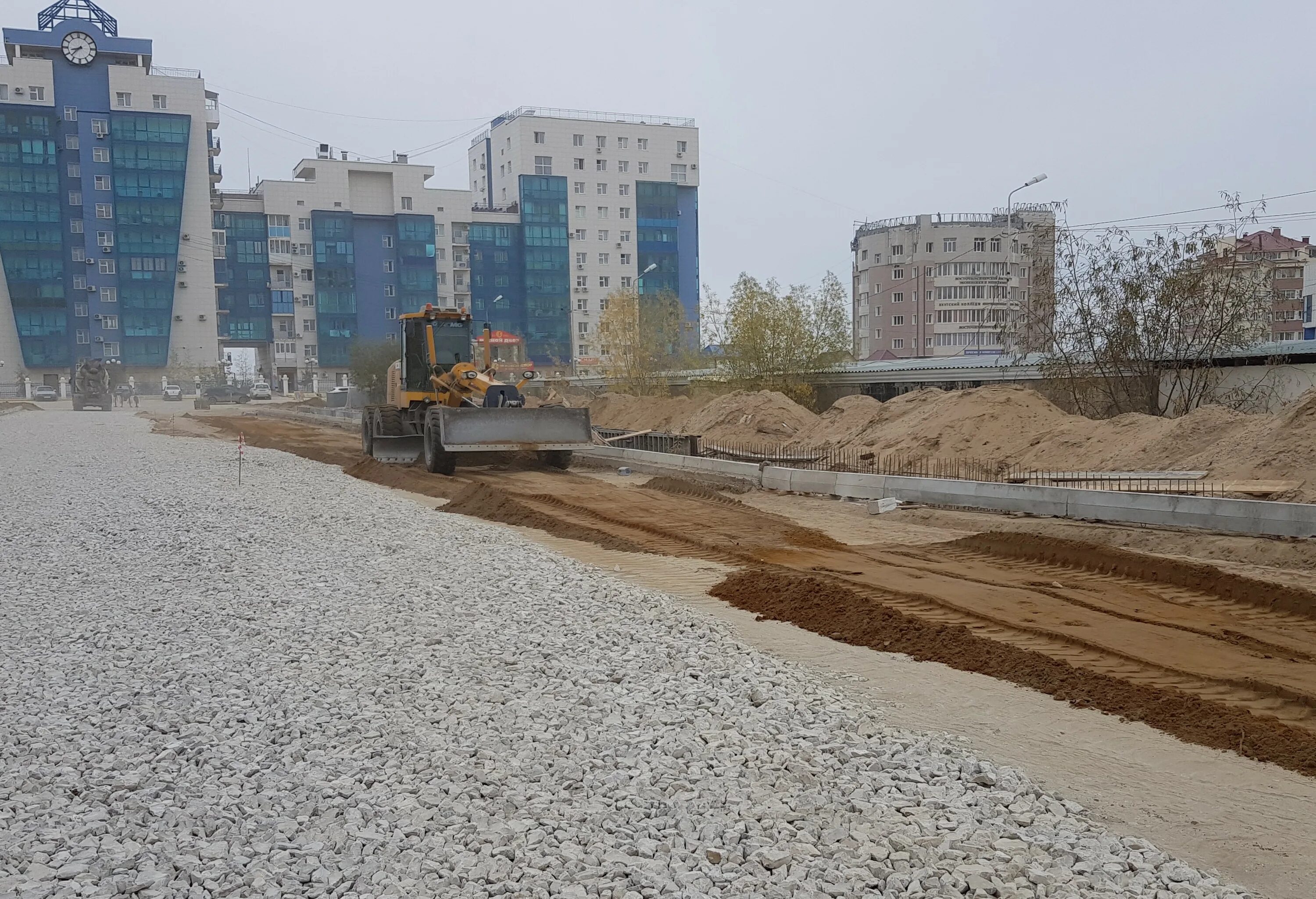 Якутск ремонт дороги. Якутск ремонт дороги. Проспект ленина якутск ремонт. Ремонт дорог якутск. Якутск дороги.