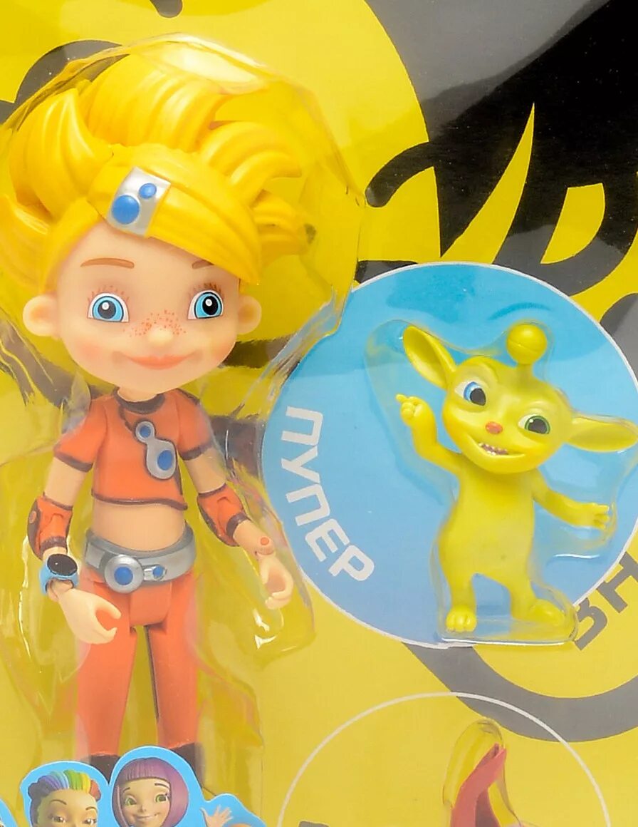 алиса в стране чудес фигурки из полимерной глины. алиса в стране чудес сделать игрушку. алиса в стране чудес фетр. елочная игрушка алиса. наташа белая алиса знает.