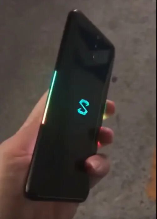 Камера blackshark 3. Xiaomi black shark power bank. Блэк шарк 7. Ксиаоми блэк шарк 3. Техно шарк 10.
