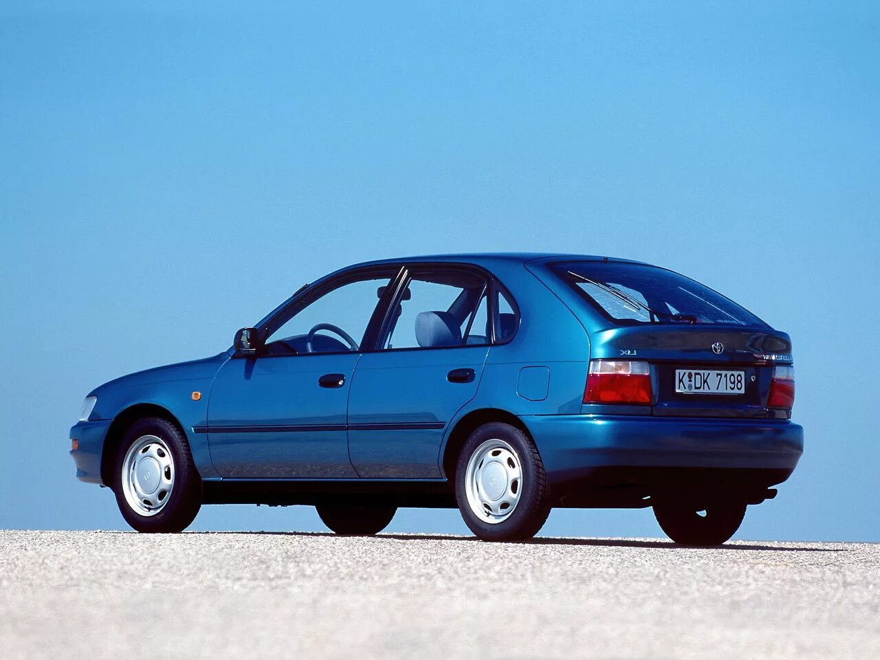 Toyota corolla 1997 хэтчбек. тойота королла 1992 хэтчбек. Toyota corolla vii (e100). Corolla vii. тойота королла 7 поколение седан.