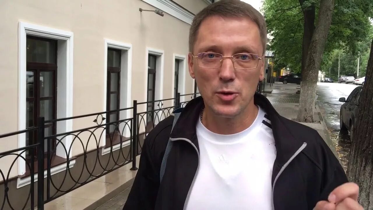 Константин подсуконных. Ауе регионы россии. Смешные плакаты кандидатов. Погашенная судимость что это. Судимый кандидат.