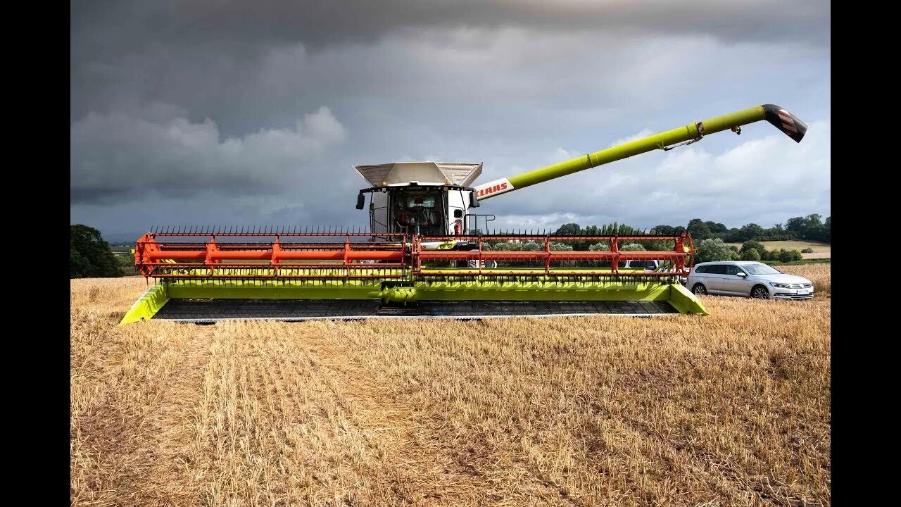 Комбайн massey ferguson 1970. Эффективная сельхозтехника claas lexion 7700. Класс 760. Комбайн claas lexion. Лексион 550.