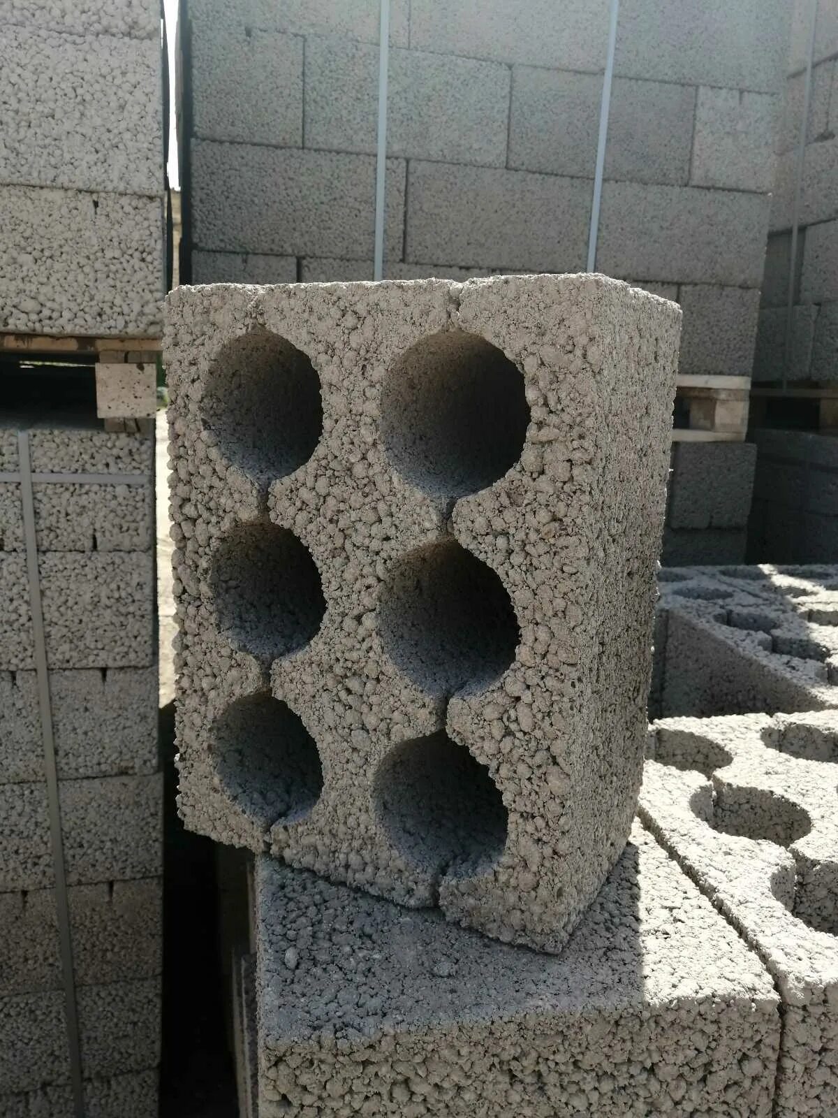 форма для керамзитобетонных блоков. шлакоблочный станок рифей. формы для изготовления керамзитобетонных блоков. керамзитобетонные блоки дом. керамзитобетонные блоки сделать.