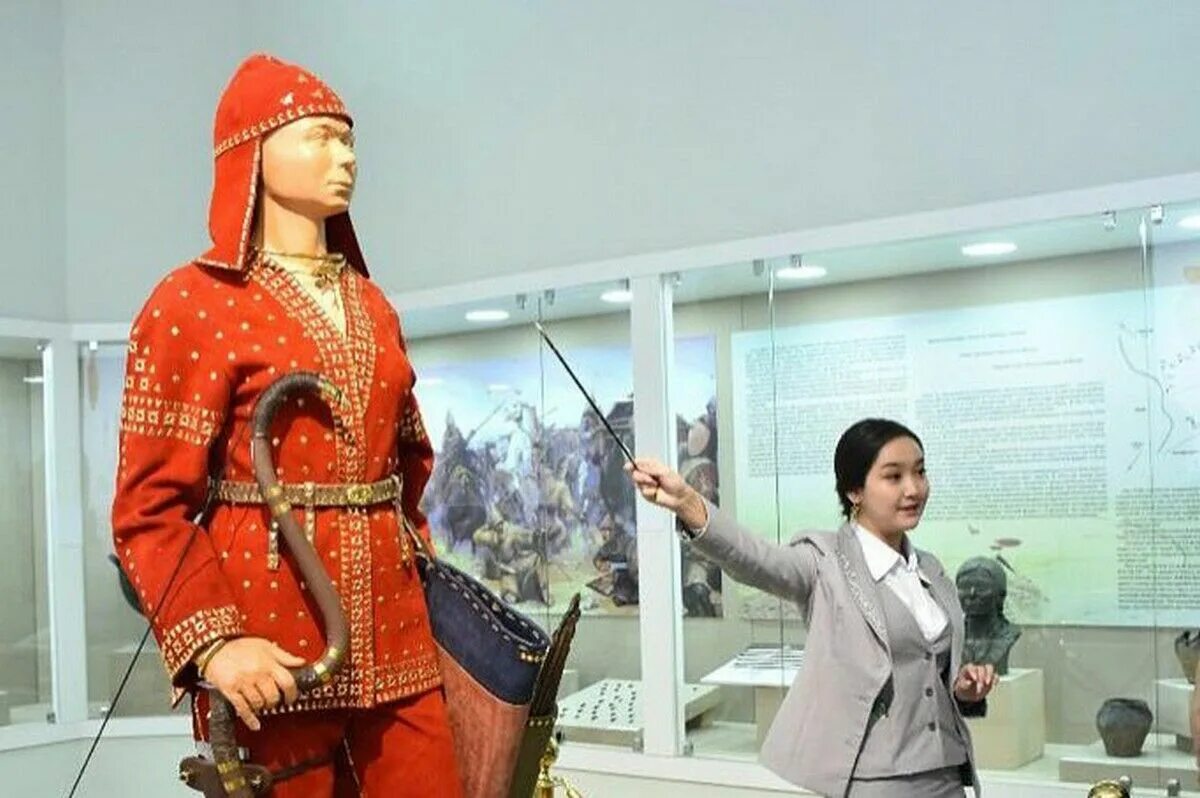 Золотой человек в аралтобе