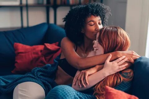 22 Must-read Sapphic & Lesbian Novels