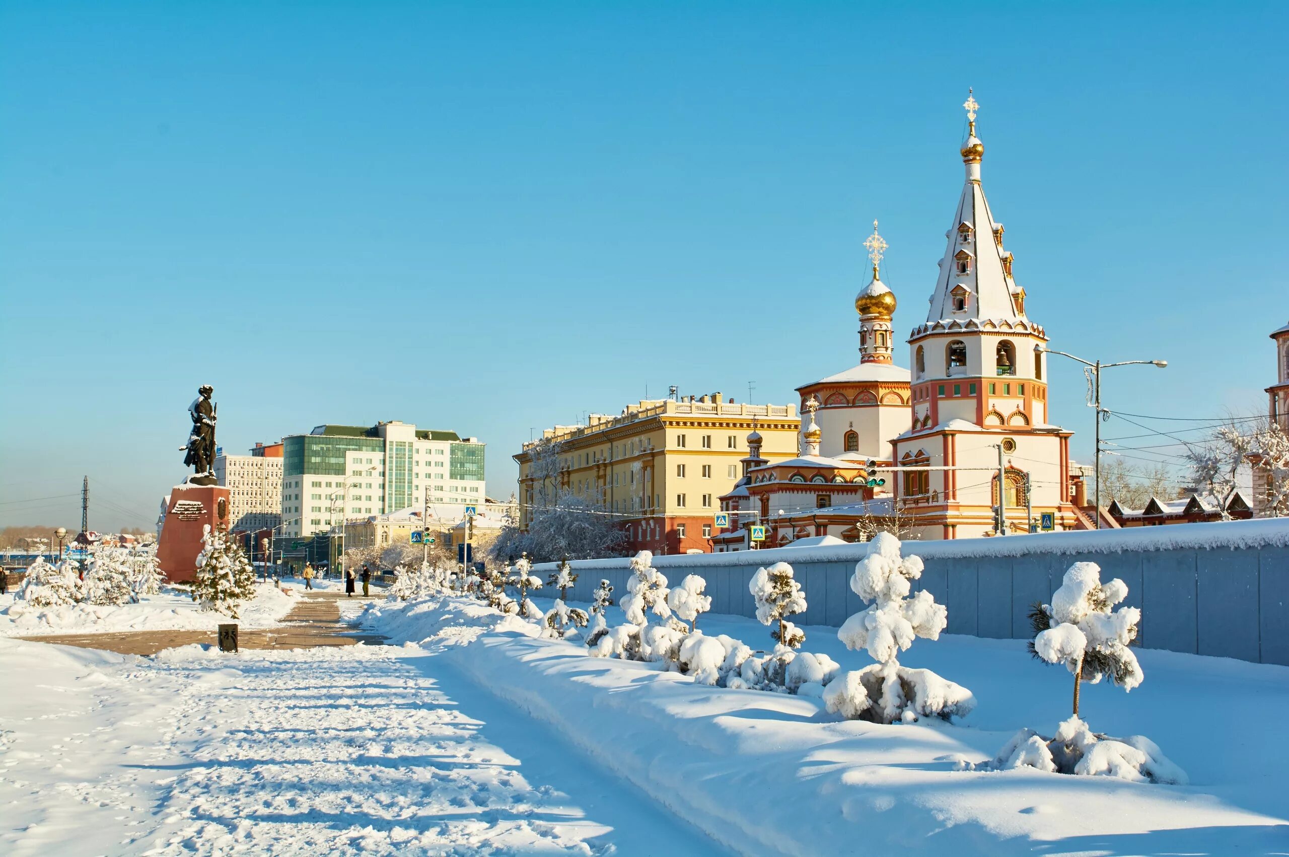 Irkutsk. Иркутск город зима. Иркутск достопримечательности зима. Декабрь в Иркутске. Иркутск зимой.