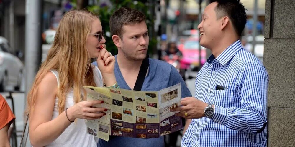 Ask for travel. Talking with foreigner. foreigners. talk english with foreigners. advice to foreigners.