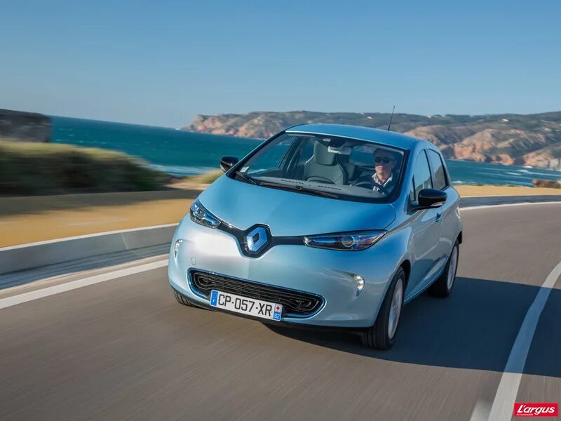 Easy renault. Renault zoe. renault zoe электромобиль. tuning renault zoe. renault zoe характеристики.