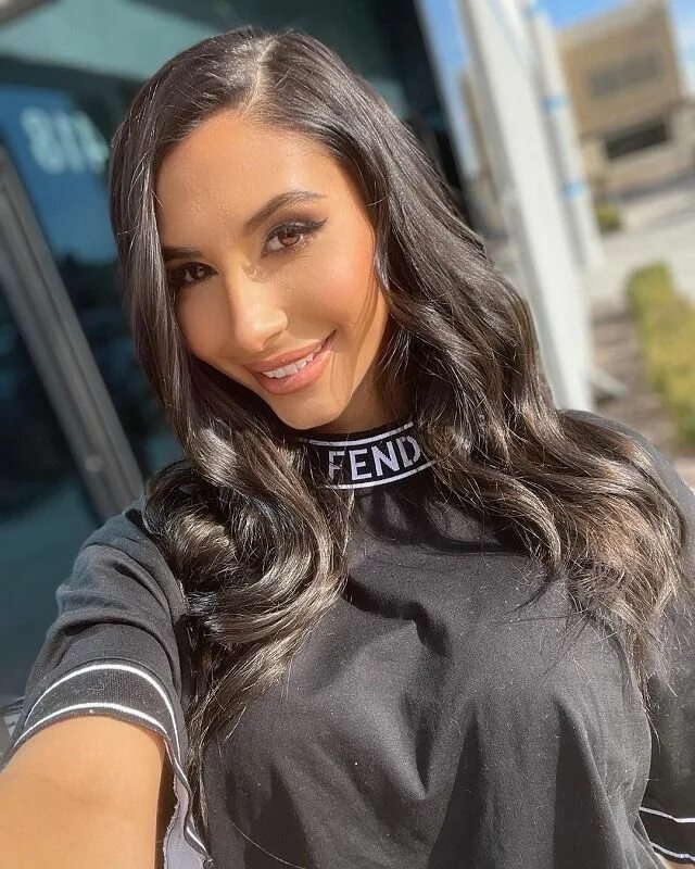 Джачна жиор. Джинна диор. Gianna dior. Gianna dior 2023. Gina dior.
