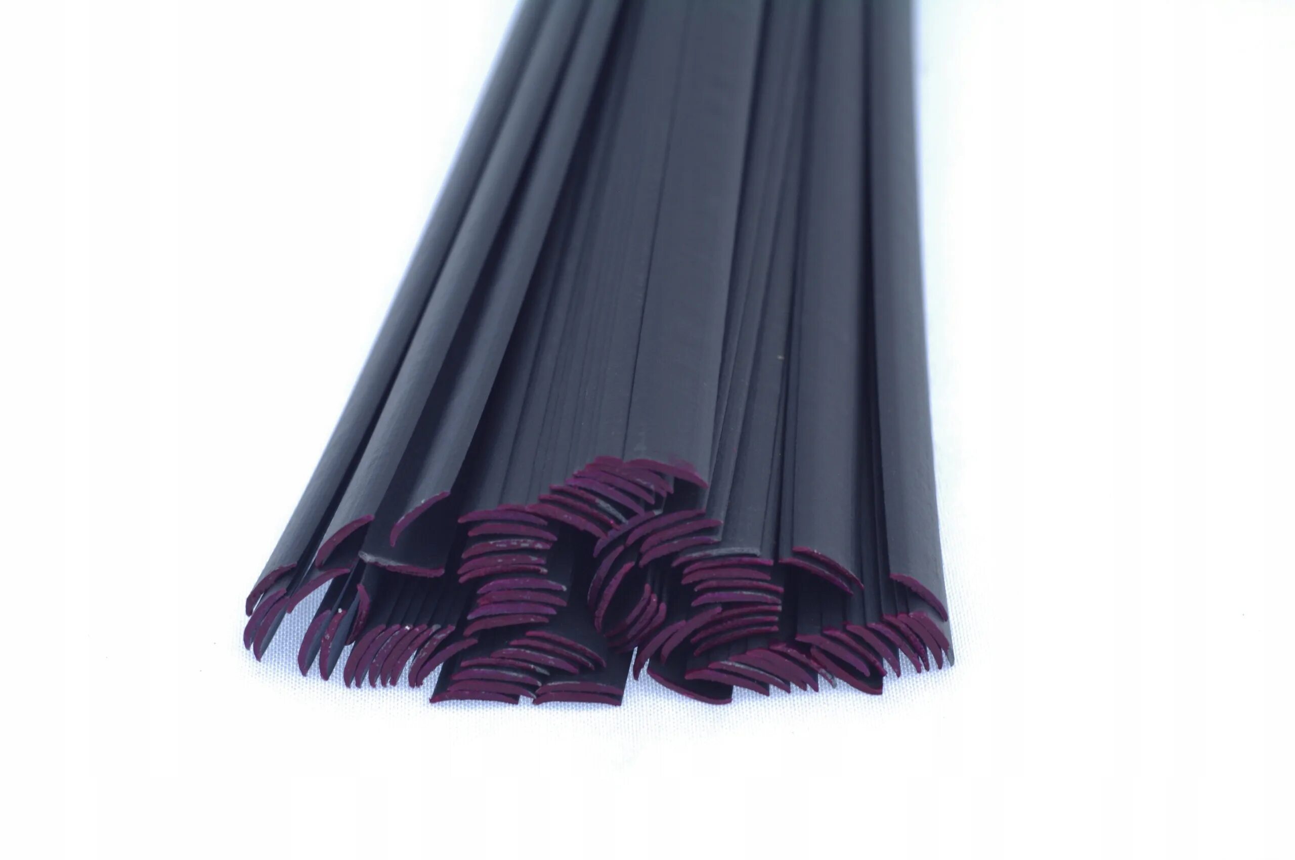 Прутки абс для пайки пластика. Nova pp-gf (pp-gf30). Pp md20 sebs. Pp epdm t20. Пластиковые крепители.