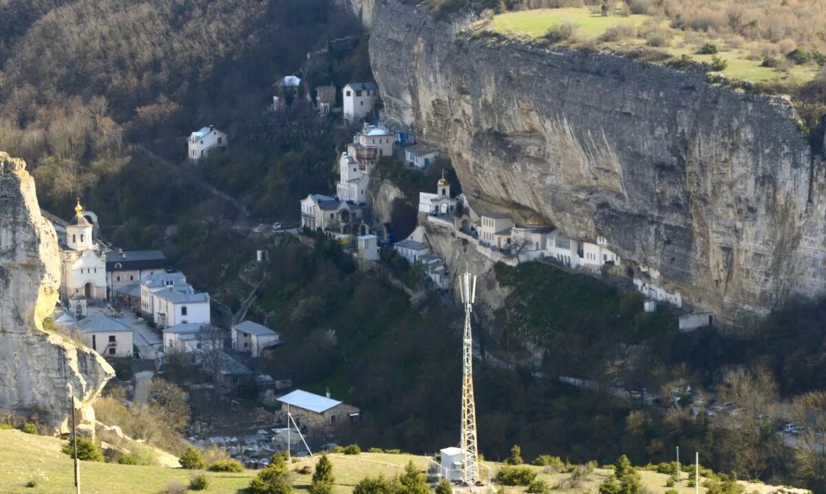 Пещерный монастырь в крыму