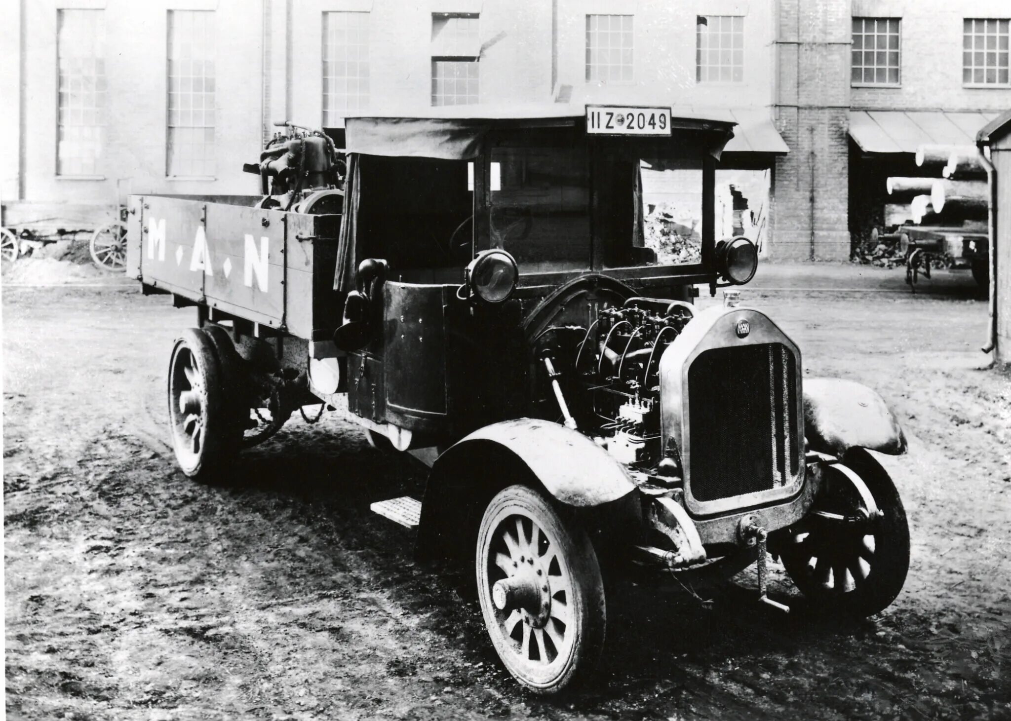 Mercedes-Benz 1924. Грузовик ман трак. Грузовой автомобиль с дизельным двигателем man 3zc, 1924 г.. Man 1932 грузовик.