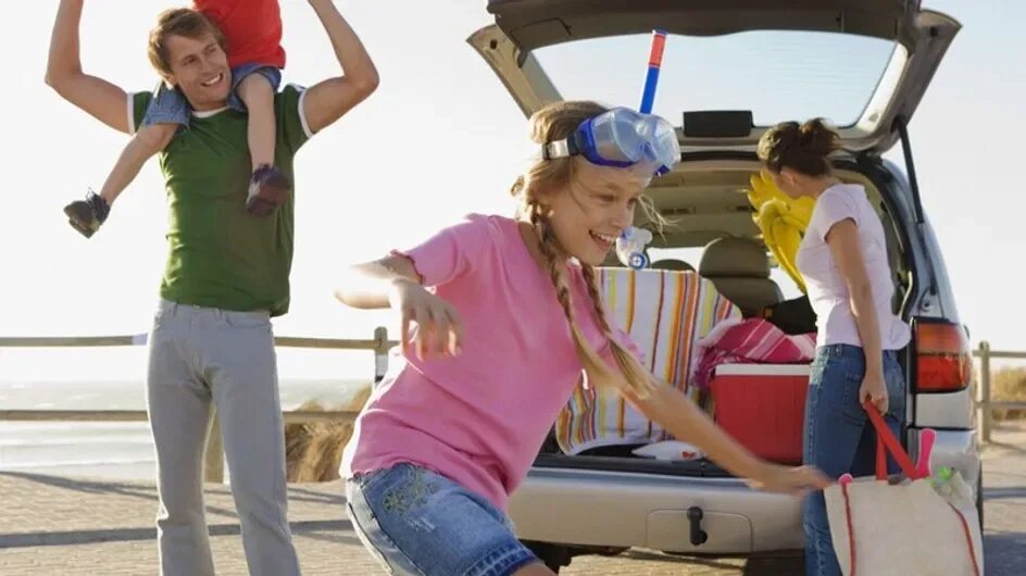 Going on holiday. Go to a Holiday. Go on vacation. Картинки go on Holiday.