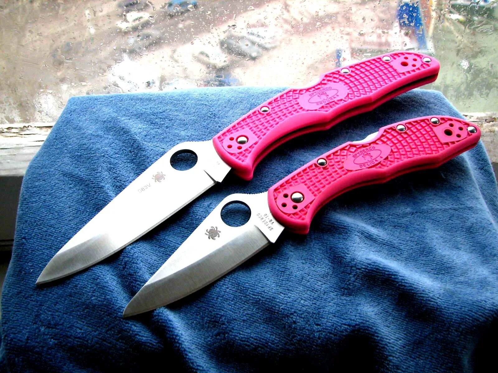 Спайдерки. Spyderco Endura. Spyderco Endura Pink. Spyderco Endura 4 розовый. Титан Endura.