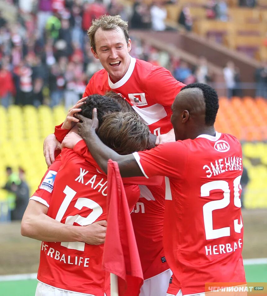 100 голов в истории. Привет я николя мультсериал. Пол беттани код да винчи. Привет я николя мультсериал. Николя казале.