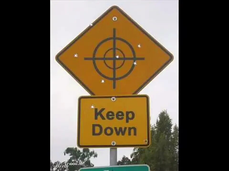 Keep calm and sit down. Keep on down. Phrasal verbs в английском языке. Keep on down. Calm down картинка.