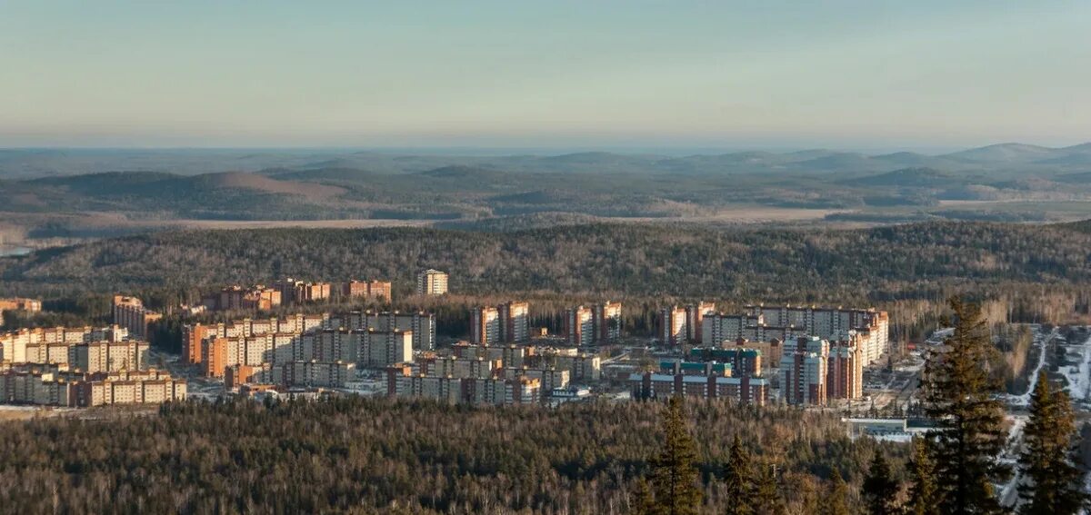 Почему есть закрытые города