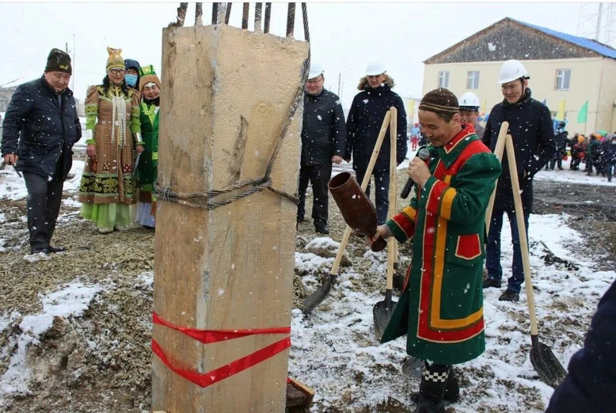 Усть алданский улус сайт. Усть-Алданский улус. Курбусахский наслег Усть-Алданский улус. Усть Алданский улус село Сырдах. Уус Алдан глава.