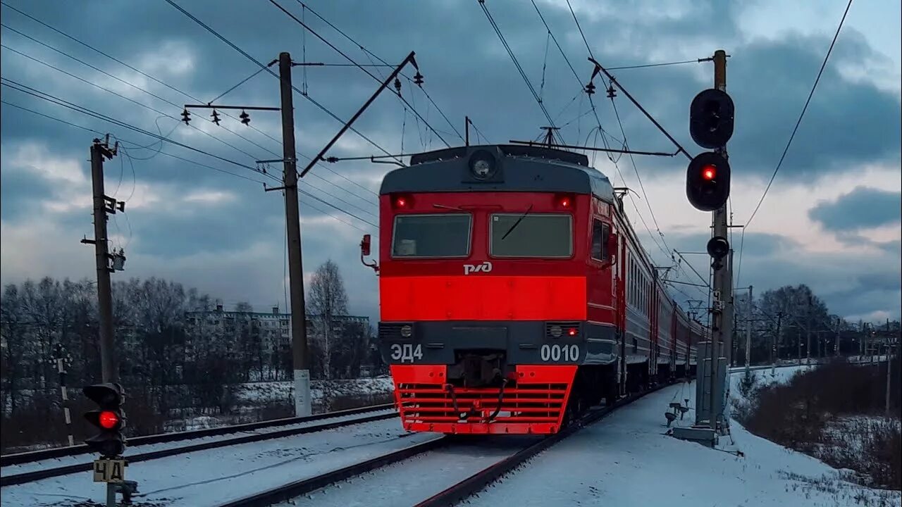 Электрички бужаниново александров. Поварово-3 Александров-1. Эд4 Поварово. Поварово 3 2022. Перегон Бужаниново 81 км.