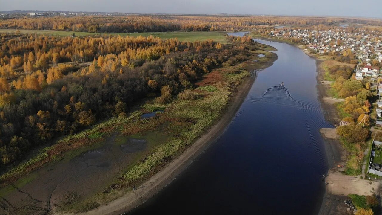 Какая река в череповце. Река шексна череповец. шекснинское водохранилище шексна. рыбинское водохранилище череповец обмелело. река торовка череповец.