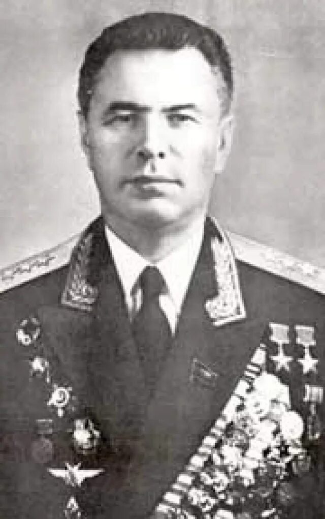 Скоморохов статьи. Маршал авиации скоморохов. скоморохов летчик дважды герой советского союза.
