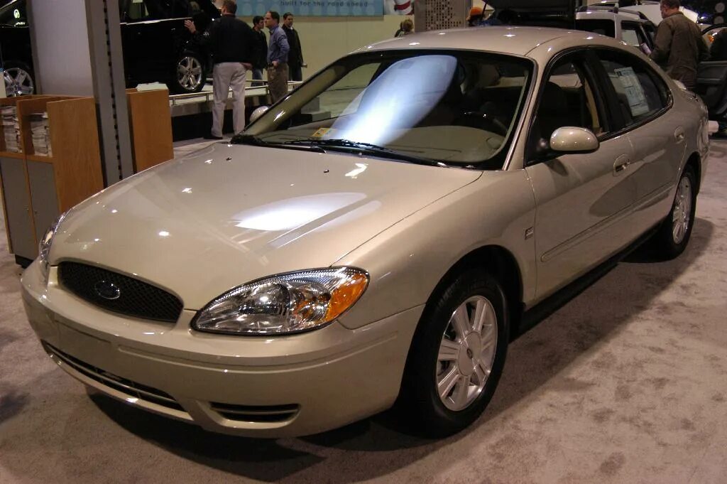 Купить форд таурус. Форд Таурус 2005. Ford Taurus 2004. Форд Таурус 2004. Форд Таурус 1997.