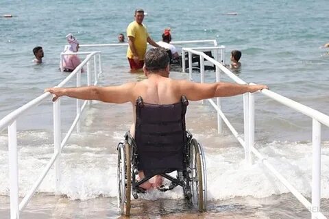Купание инвалида