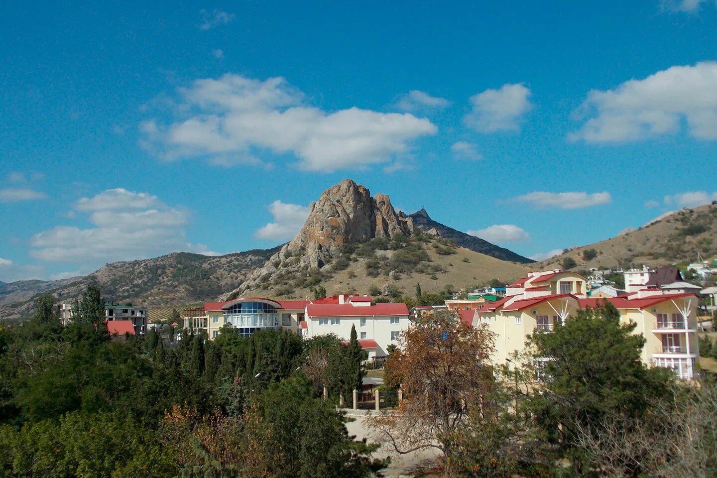 Курортное, ул. Курортное крым феодосия 2022. Пгт крымский. Санаторий приморье феодосия. Пансионат крымское приморье феодосия.