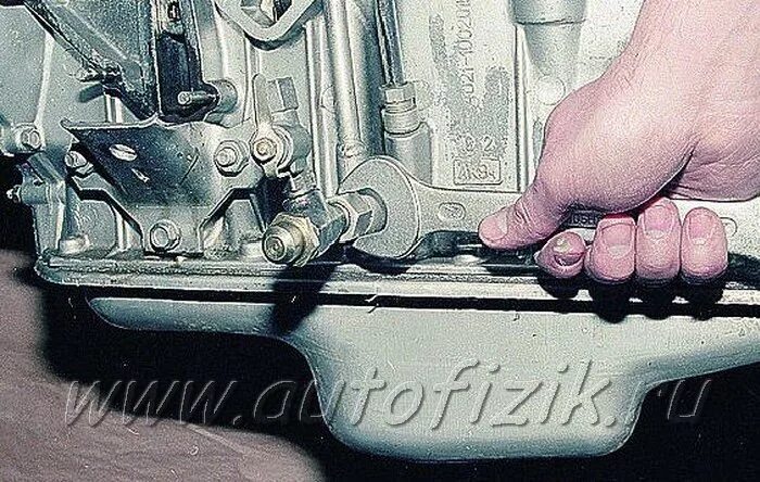 ЗмЗ V8 5,5 Правильный масляный поддон - ГАЗ 2401, 2,4 л, 1985 года запчасти DRIV