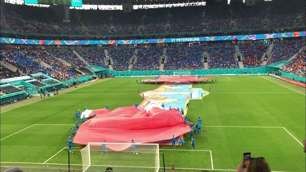 Чемпионата европы по футболу в сент-этьене открытие фото. Чемпионат европы по футболу. Олимпийский стадион лондон 2020. Открытие чемпионата европы по футболу 2021. Открытие чемпионата европы.
