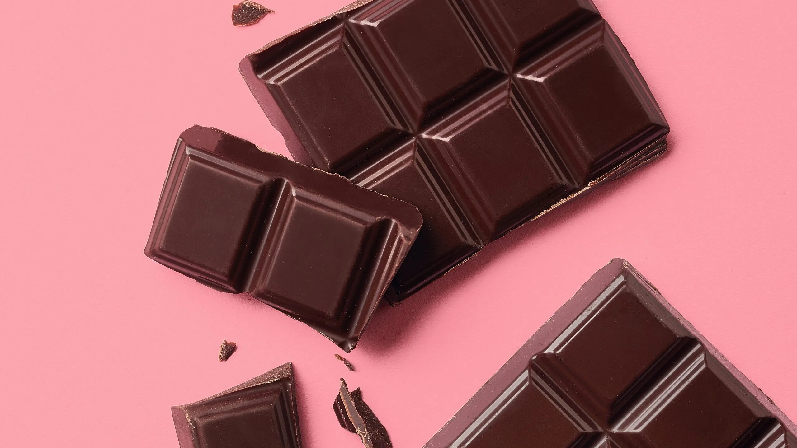 1 кусочек шоколада. Кусок шоколада. Кусочки шоколада сверху. Шоколад для презентации. Шоколад квадратиками.