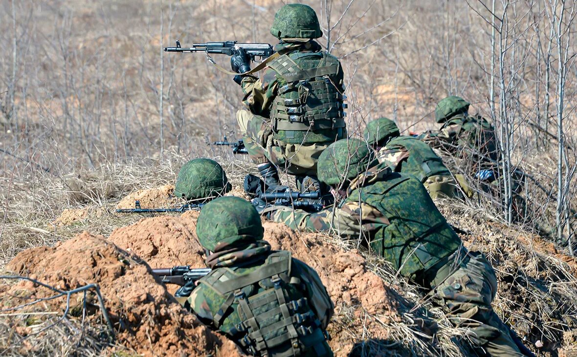 Российские войска на границе с Украиной. Российские военные на границе с Украиной. Войска на границе. Российские войска на Донбассе.