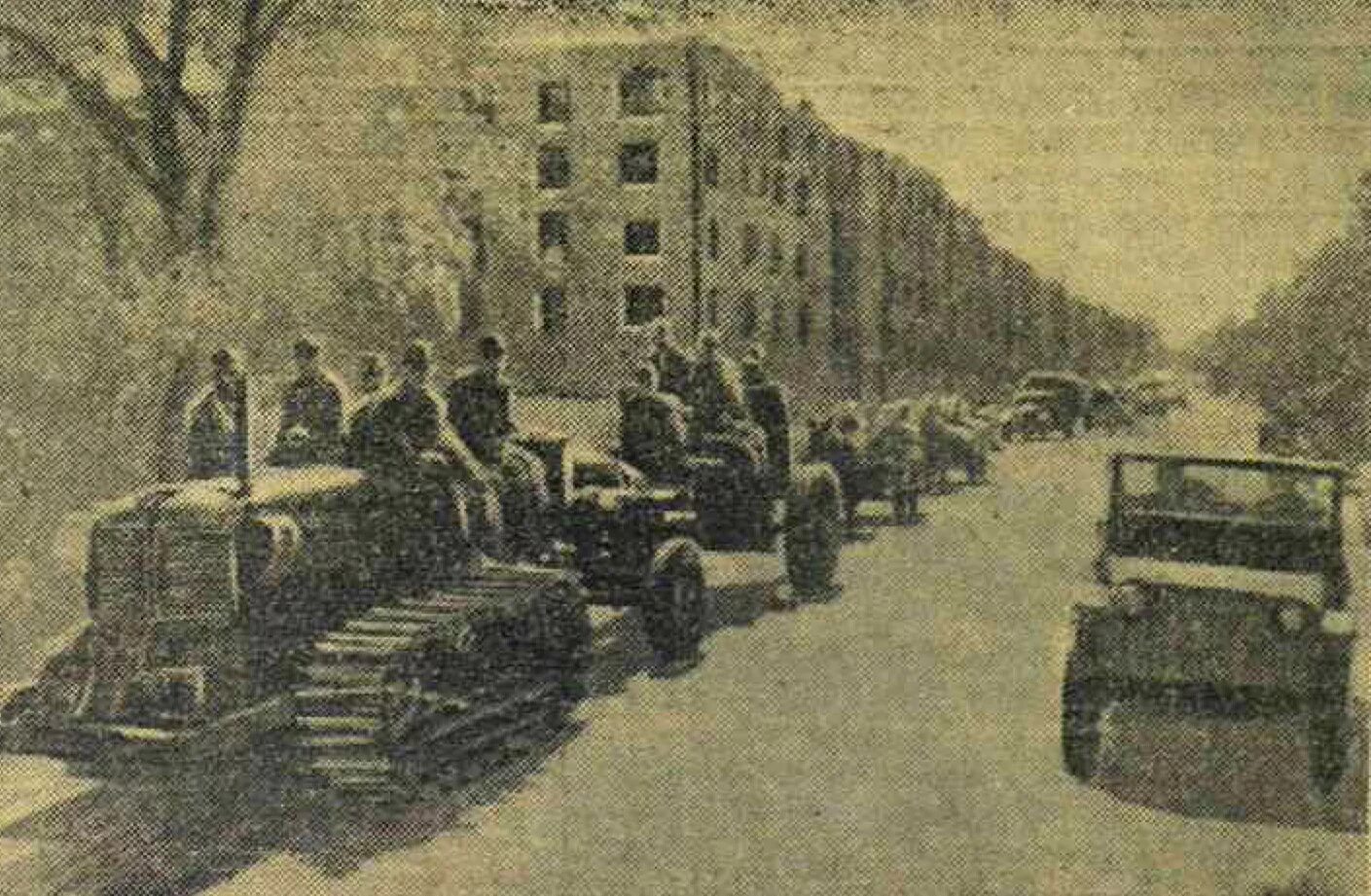 Битва за днепр 1943. Оккупированный харьков 1943. Фото львова 1943. 1943 р. Битва за днепр форсирование днепра.
