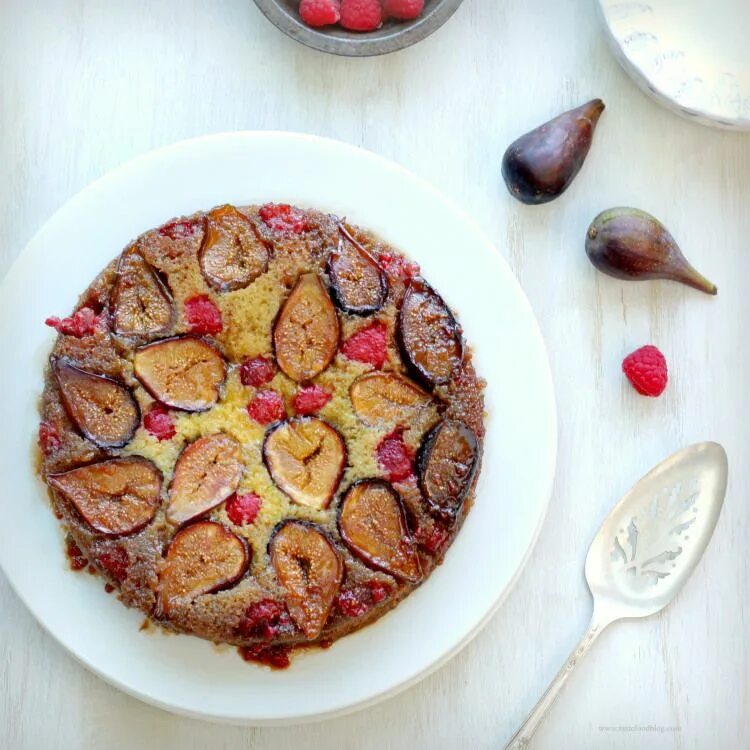Upside cake
