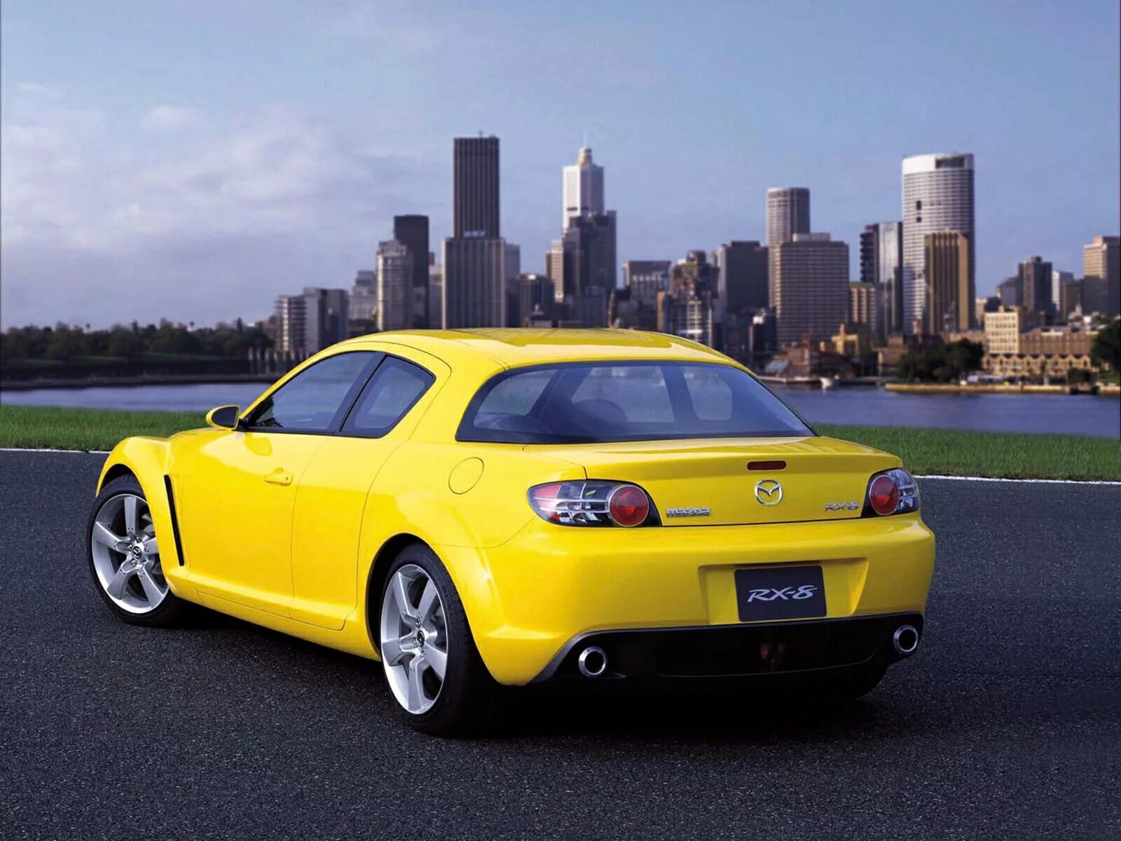Фото машины 8. Mazda rx8 Yellow. Мазда rx8 желтая. Mazda rx8 2021. Машина Mazda RX-8.