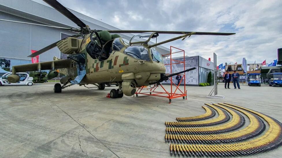 Национальный центр миля. Ми-35п вертолет. Mi-35p вертолет. Вертолёт ми 35п Феникс. Ударный вертолет ми-35п.